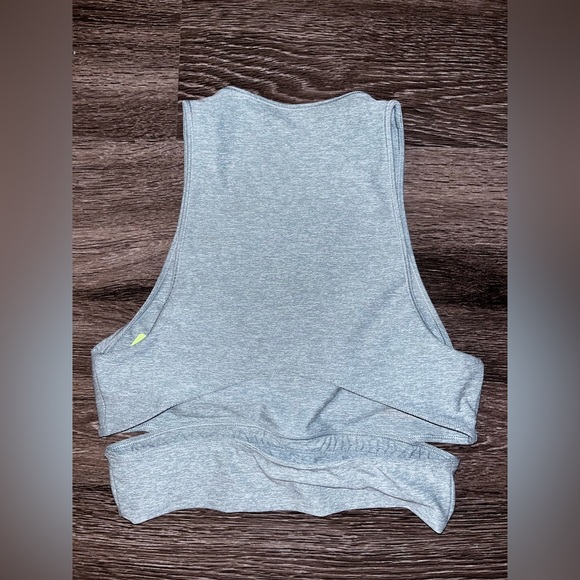 Outdoor Voices Slashback Crop Top - Picture 2 of 4